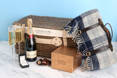 The Champagne Chocolate Proposal Picnic Hamper, S274