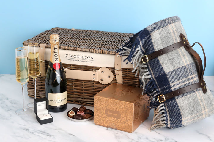 The Champagne Chocolate Proposal Picnic Hamper, S274