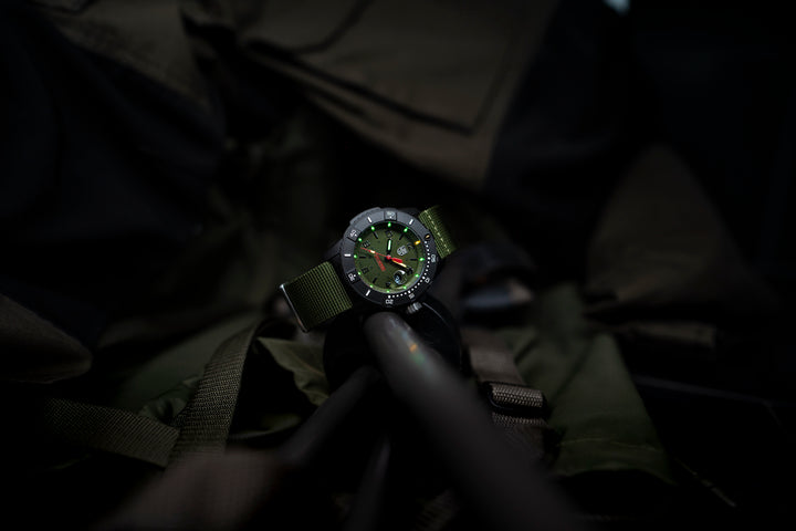 Luminox Watch Navy Seal 3600 Series Carbonox D