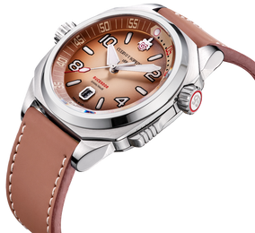 Cuervo y Sobrinos Buceador Caribe Divers Cayo Coco Beach Watch