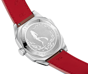 Cuervo y Sobrinos Buceador Caribe Divers Cayo Coco Beach Watch