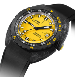 Doxa Watch SUB 300 Carbon COSC Divingstar Rubber