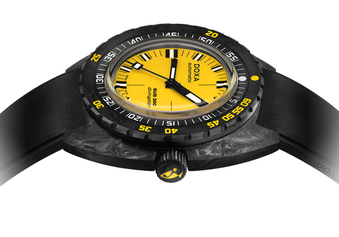 Doxa SUB 300 Carbon COSC Divingstar Rubber Watch