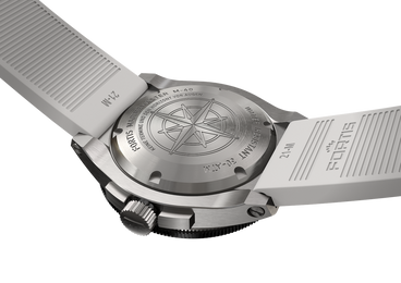 Fortis Marinemaster M-40 Snow White Watch