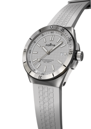 Fortis Marinemaster M-40 Snow White Watch