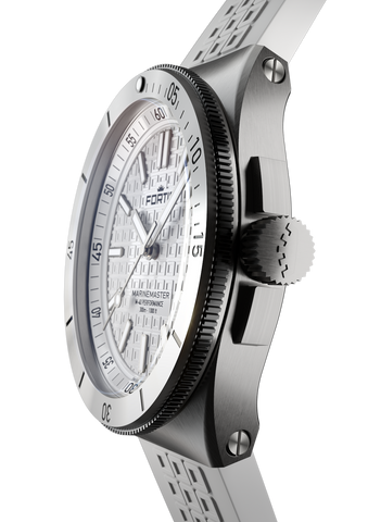 Fortis Marinemaster M-40 Snow White Watch