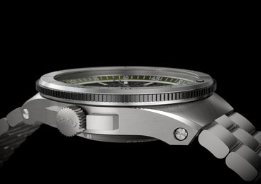 Fortis Marinemaster M 44 Woodpecker Green Bracelet Watch