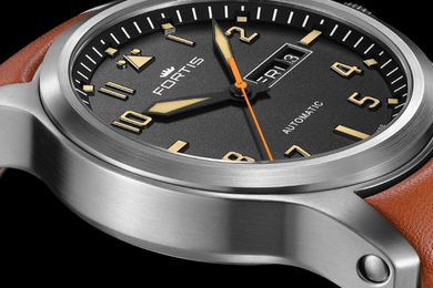 Fortis Watch Aeromaster Old Radium Day Date D