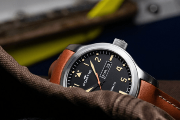 Fortis Watch Aeromaster Old Radium Day Date D