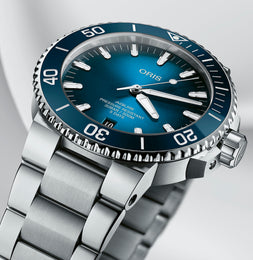 Oris Aquis Date Calibre 400 Bracelet Watch D