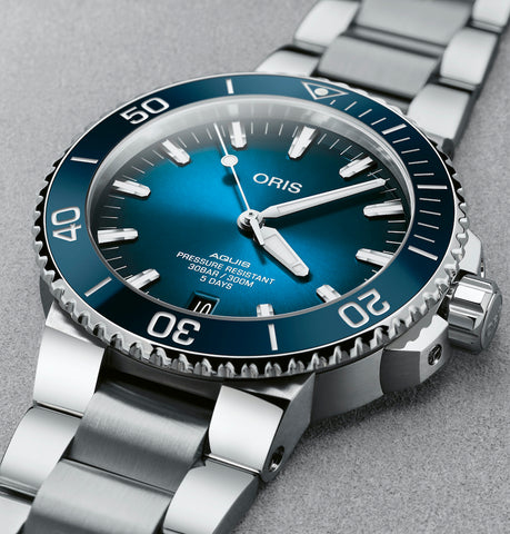 Oris Aquis Date Calibre 400 Bracelet Watch D