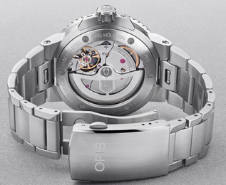 Oris Aquis Date Calibre 400 Bracelet Watch D