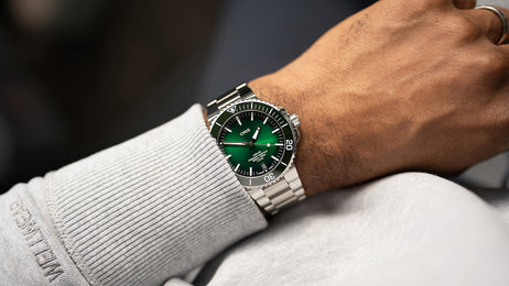 Oris Watch Aquis Date Calibre 400 Green Bracelet