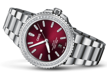 Oris Aquis Date Diamond Red Bracelet