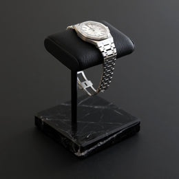 The Watch Stand Classic Black D