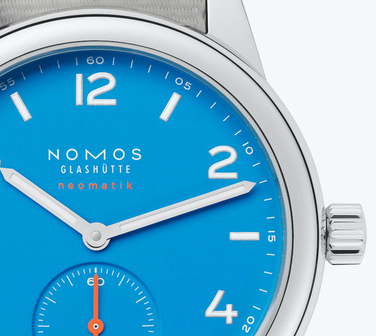 Nomos Glashutte Watch Club Neomatik Signalblau Sapphire Crystal